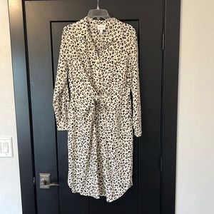 Women’s Nine West Leopard Print Lightweight Shirtdress Size Large
